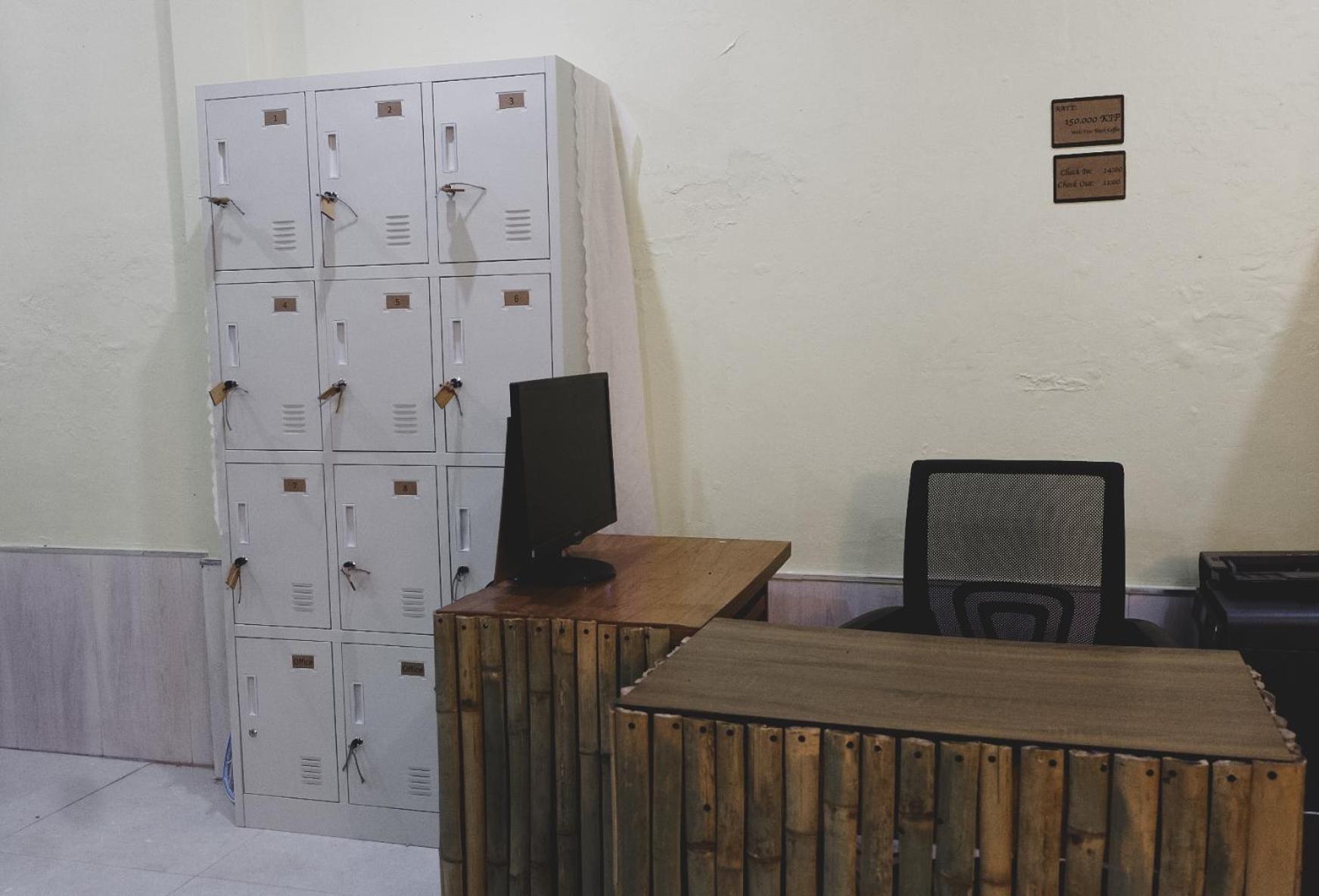 Non Pakse Hostel & Coffee House Exterior photo